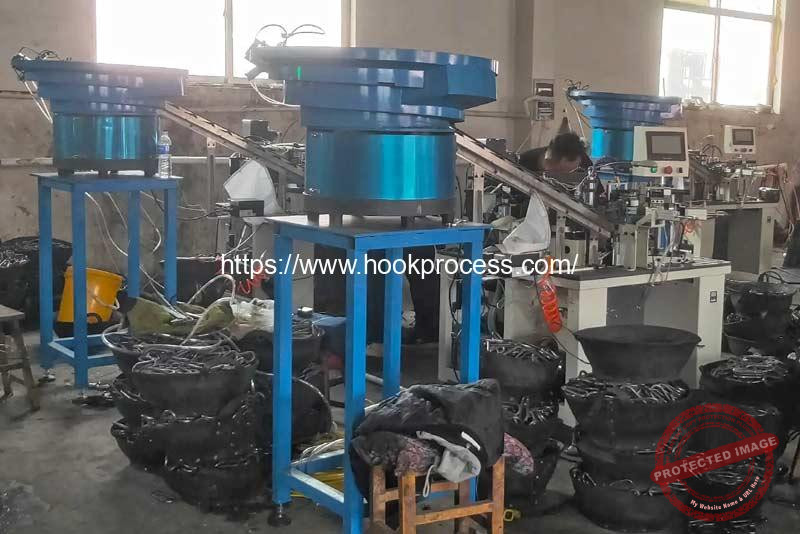Full-Automatic-Carabiner-Snap-Hook-Nailing-Assembling-Machine